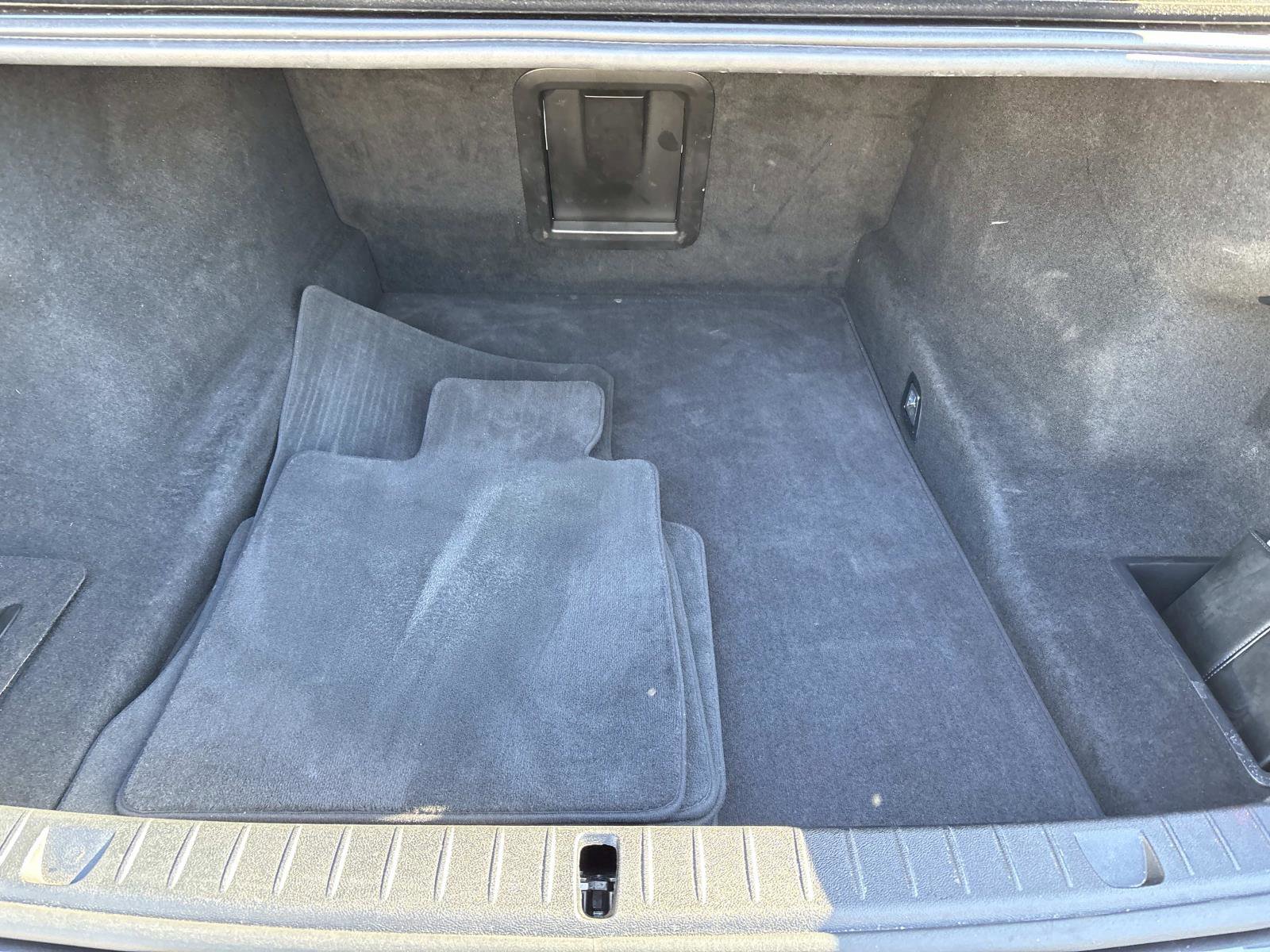 Used 2018 BMW 750i image 7