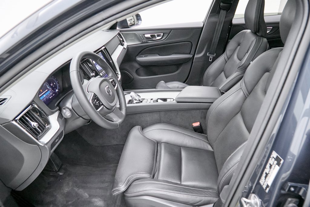 Certified 2024 Volvo V60 B5 Cross Country Ultimate image 15