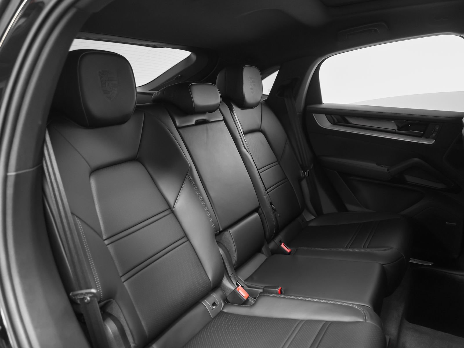 New 2026 Porsche Cayenne Coupe AWD/4WD image 28