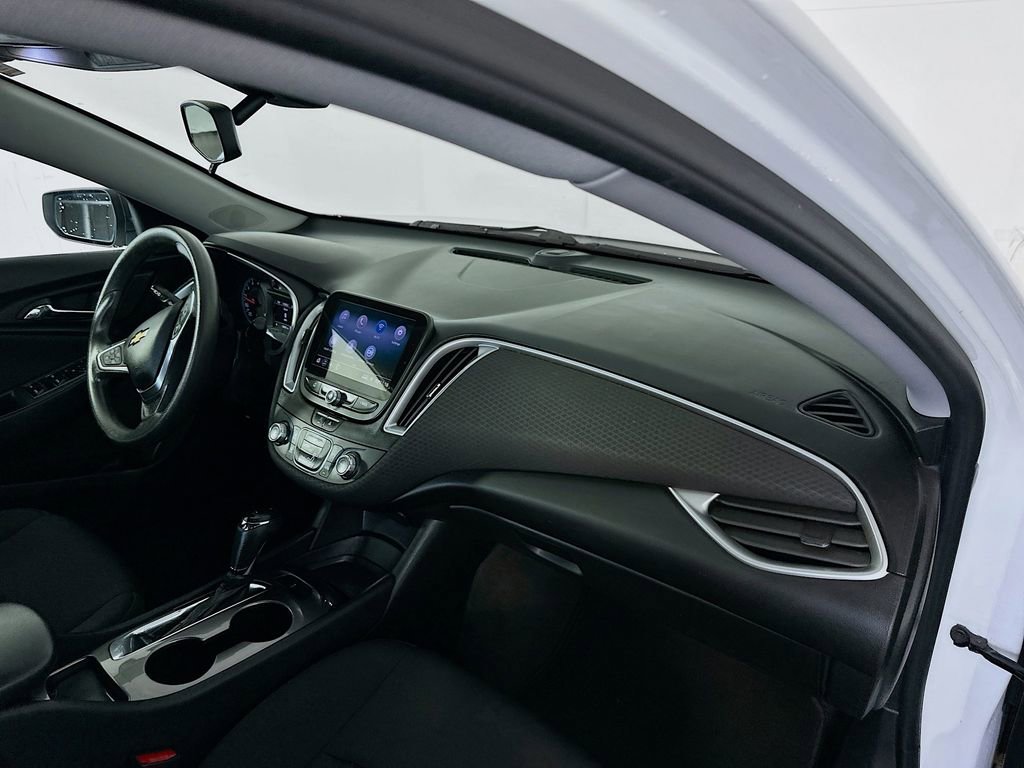 Used 2020 Chevrolet Malibu LS image 26