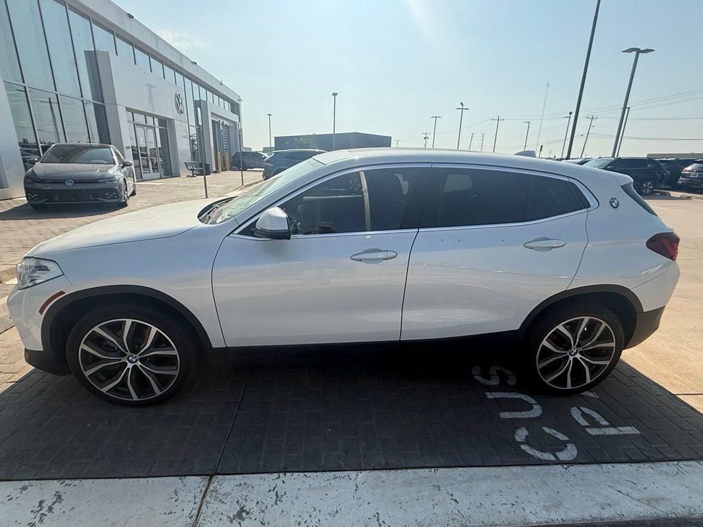 Used 2022 BMW X2 sDrive28i w/ Convenience Package FWD image 12