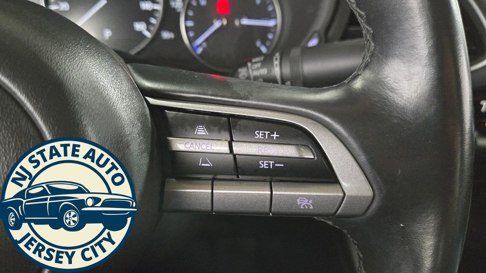 Used 2023 MAZDA MAZDA3 s image 12