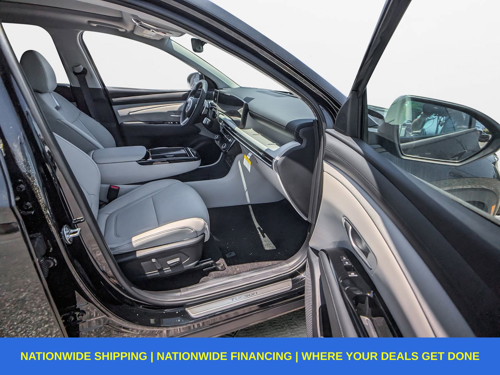 New 2025 Hyundai Tucson Limited image 18