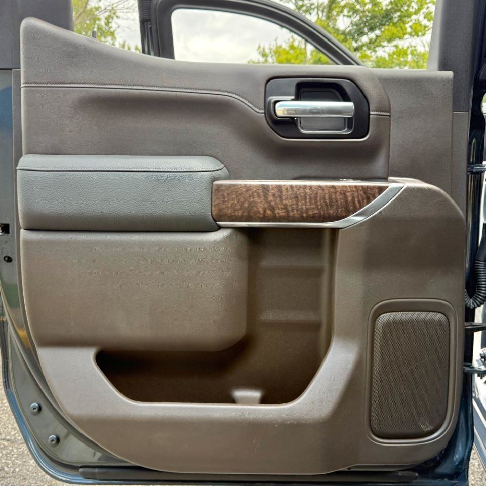 Used 2019 GMC Sierra 1500 Denali w/ Denali Ultimate Package AWD/4WD image 21