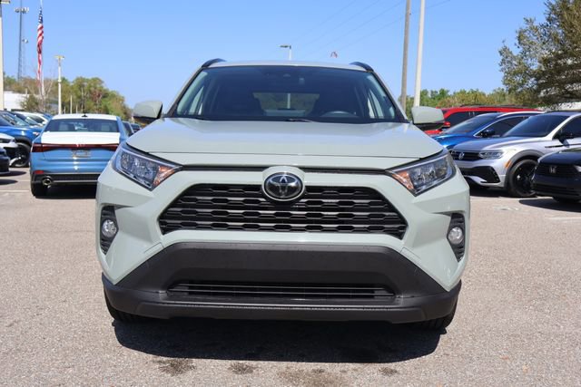 Used 2020 Toyota RAV4 XLE Premium image 3