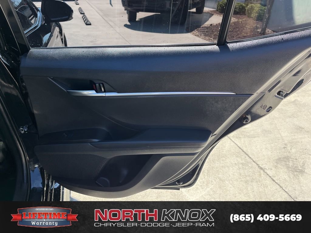 Used 2023 Toyota Camry SE image 24