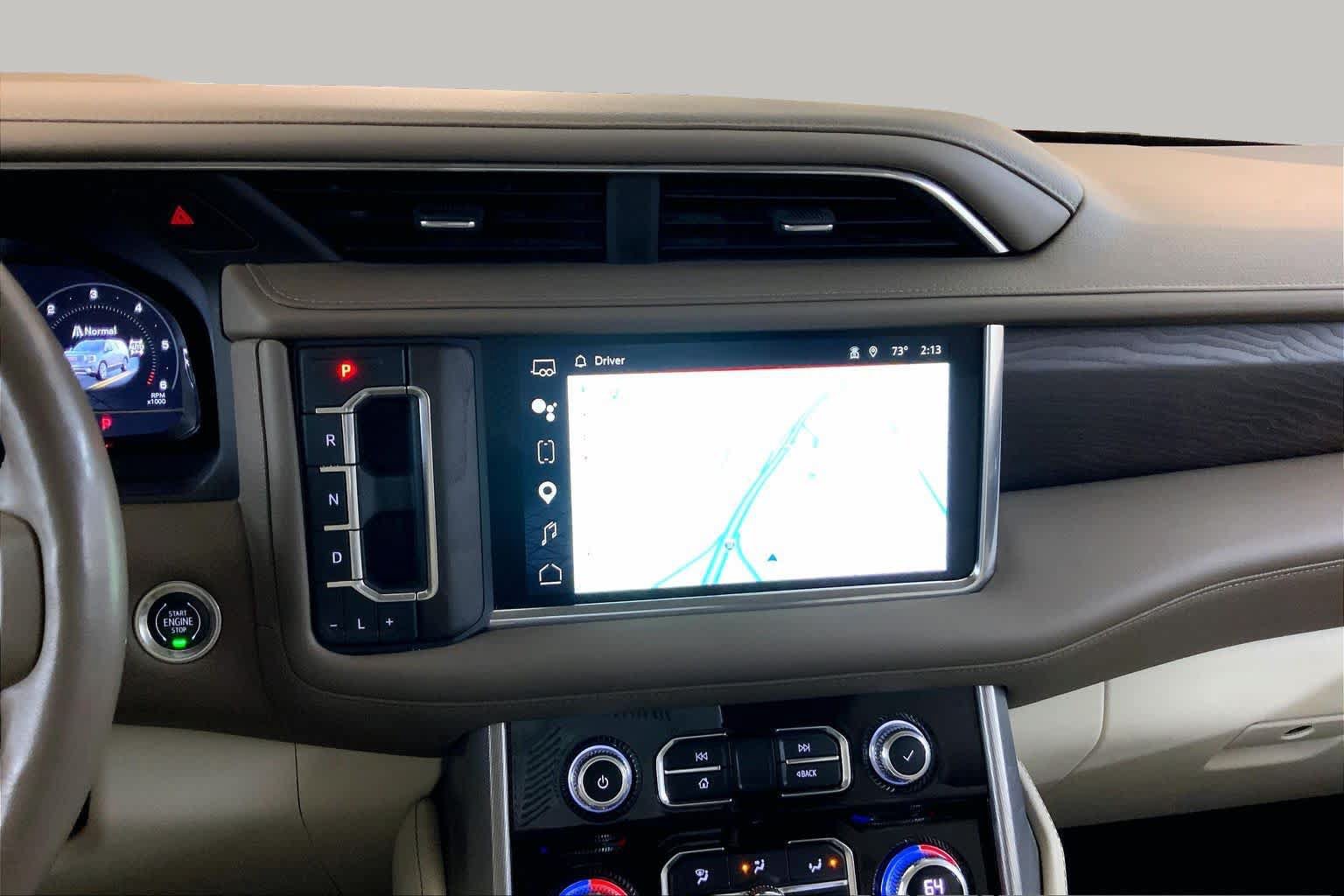 Used 2023 GMC Yukon XL Denali w/ Advanced Technology Package AWD/4WD image 6