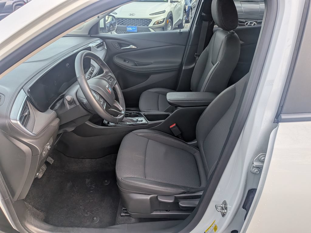 Used 2024 Buick Encore GX Preferred FWD image 10