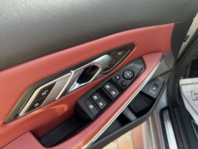 Used 2023 BMW 330i Sedan w/ Premium Package RWD image 13
