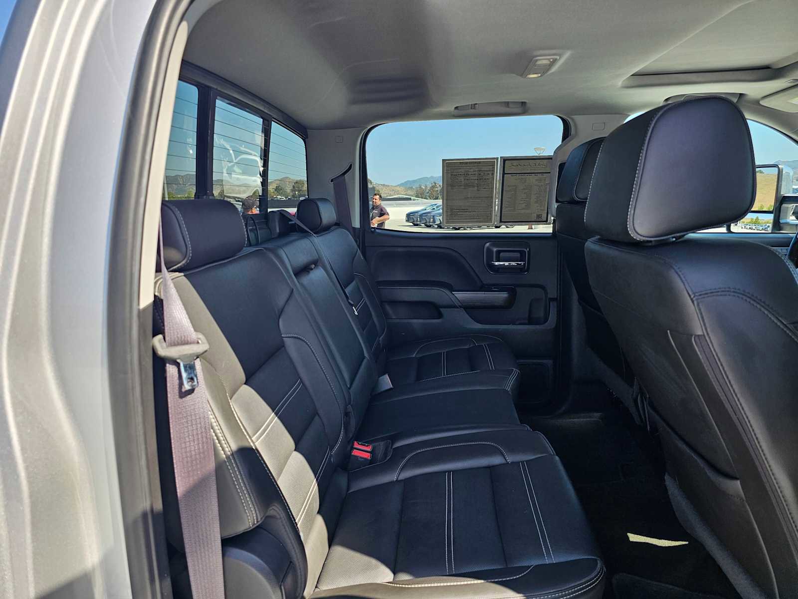 Used 2017 GMC Sierra 2500 Denali w/ Duramax Plus Package AWD/4WD image 12