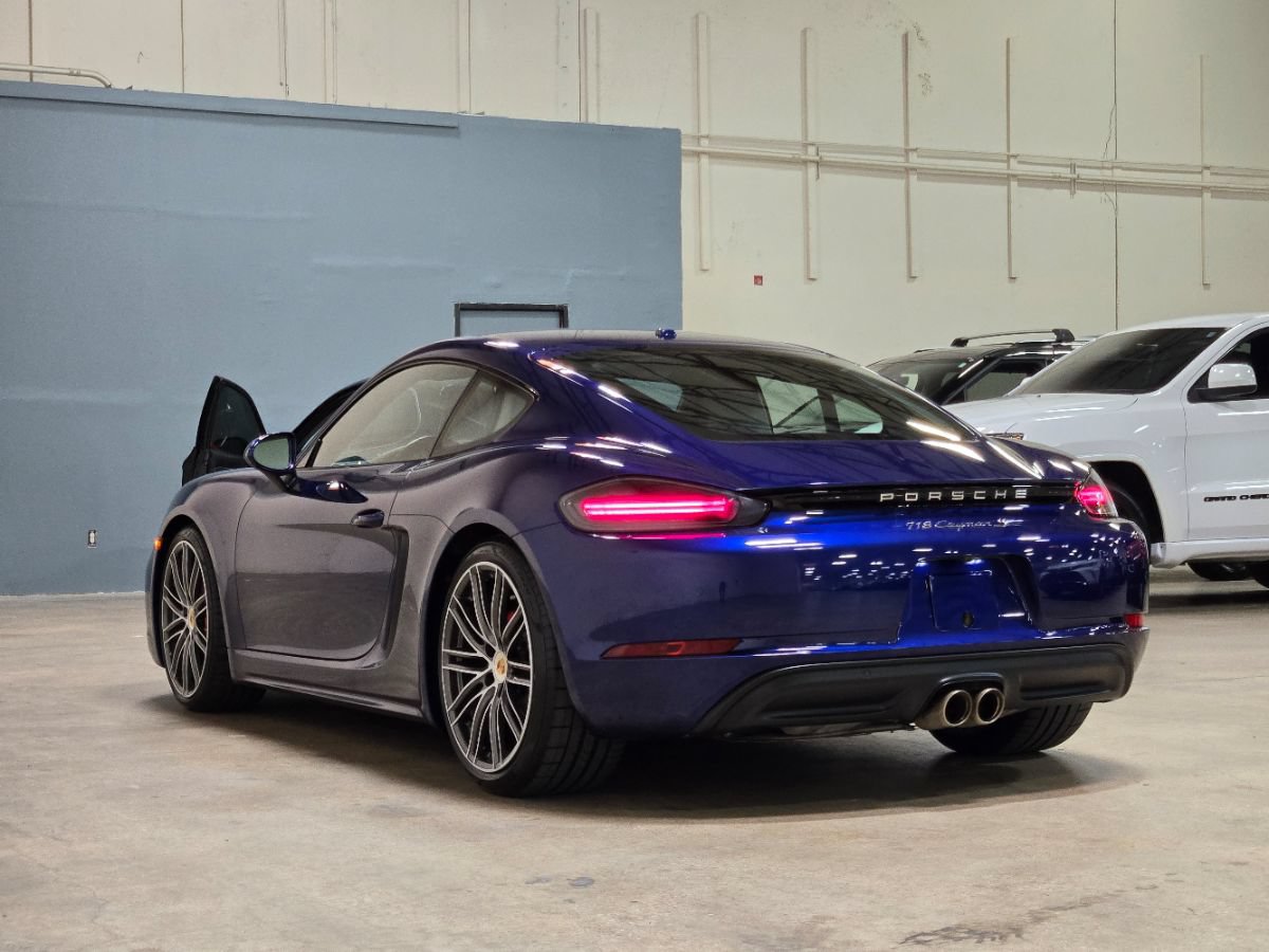 Used 2021 Porsche 718 Cayman S RWD image 7