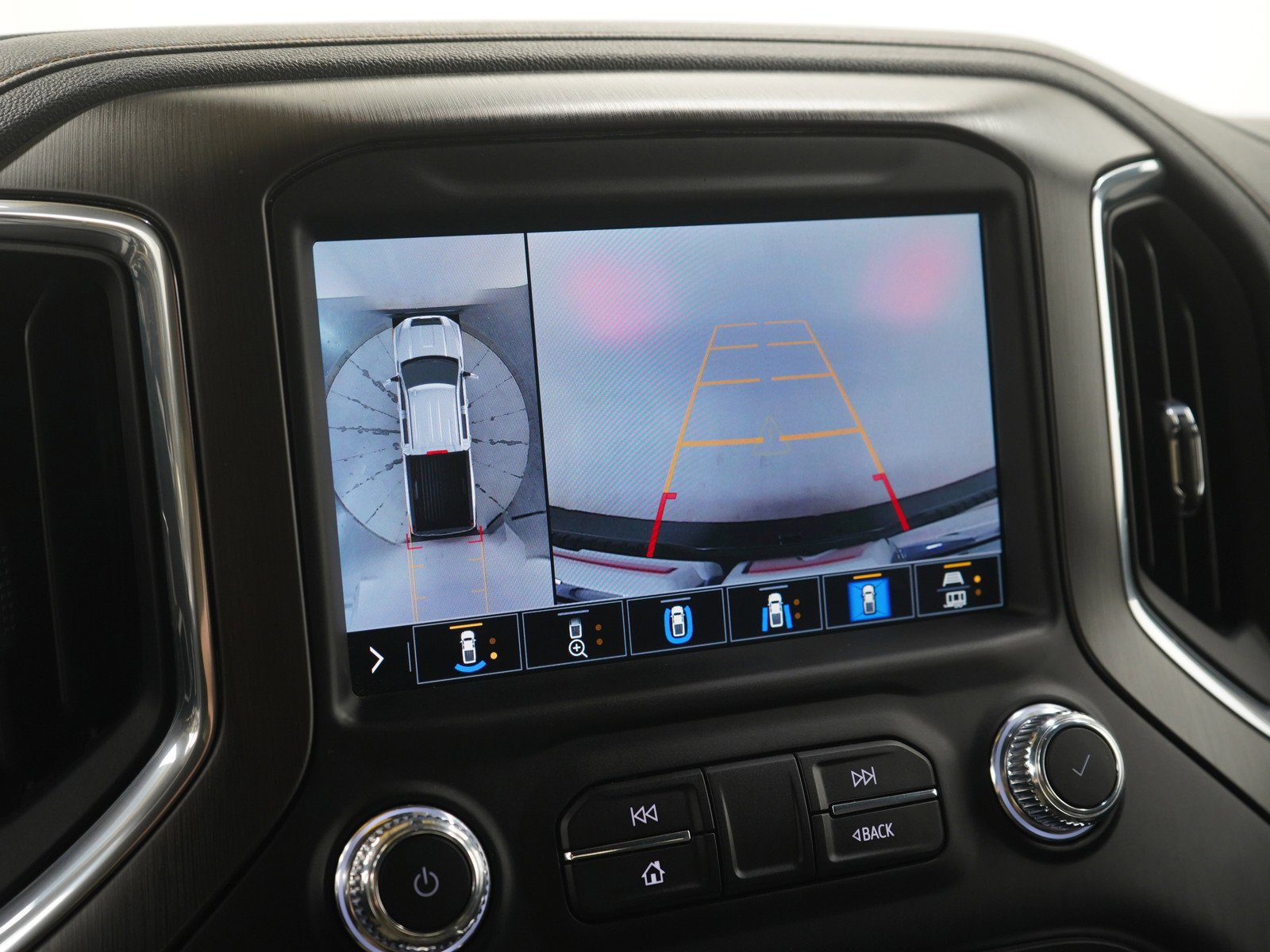 Used 2023 GMC Sierra 2500 AT4 w/ AT4 Preferred Package image 29