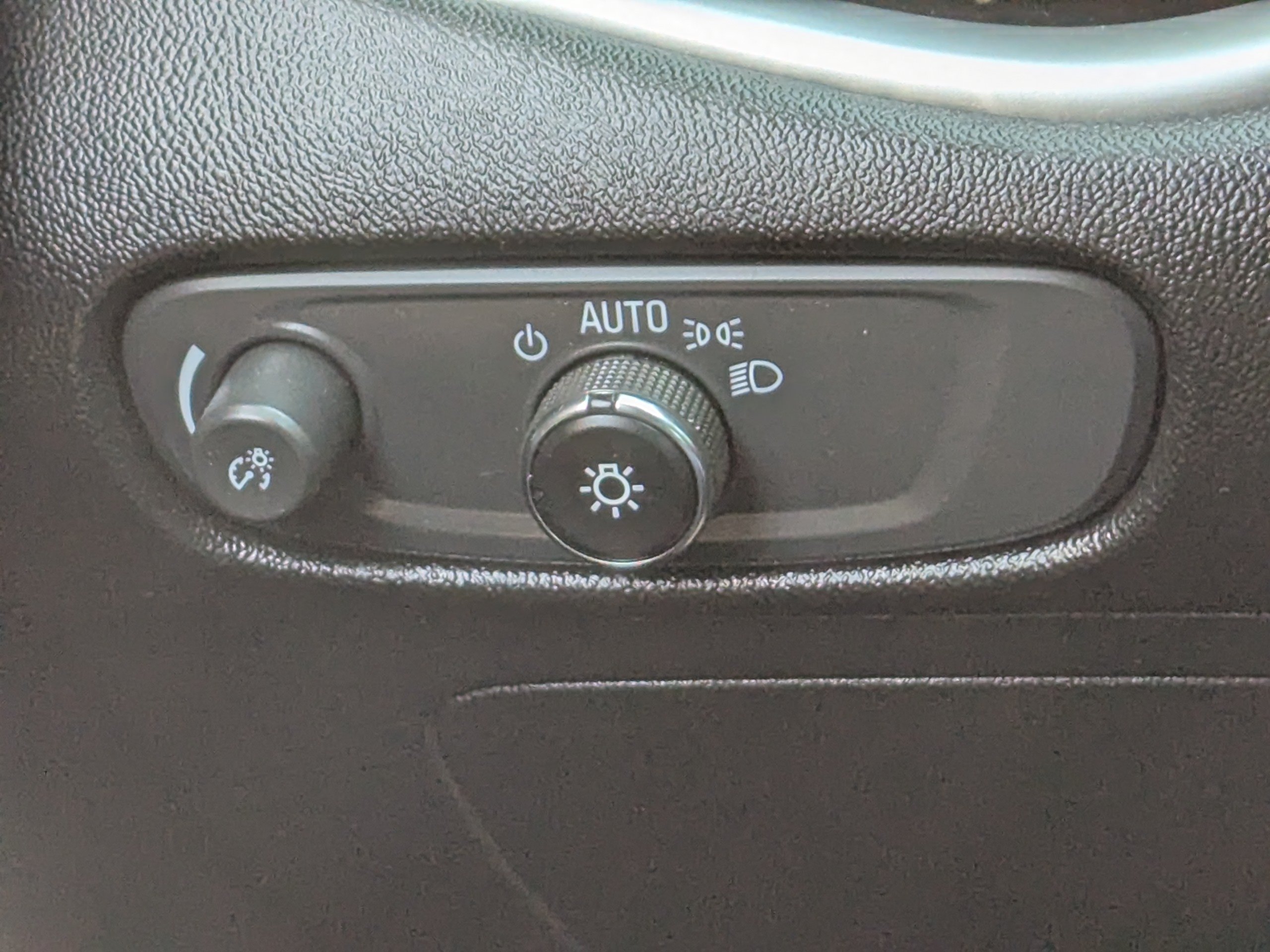 Used 2024 Chevrolet Malibu LT FWD image 32