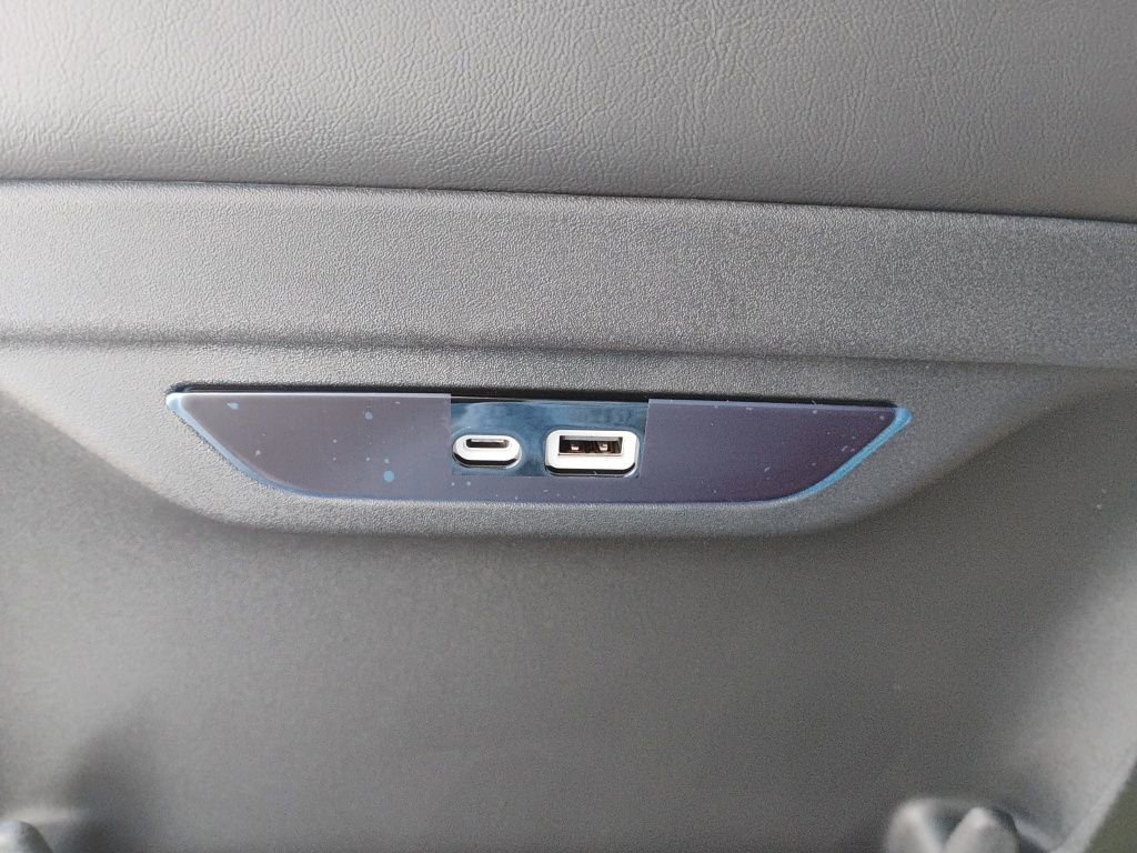 New 2026 Chrysler Pacifica Select image 18