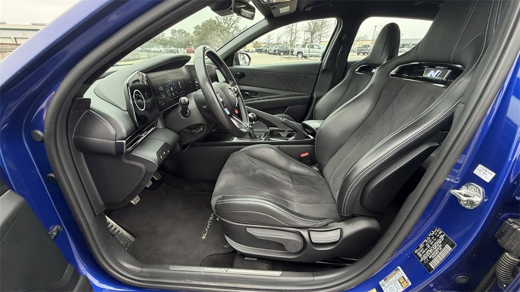 Used 2022 Hyundai Elantra N image 16