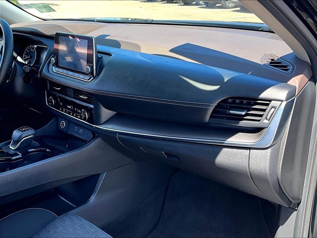 Used 2023 Nissan Rogue SV AWD/4WD image 14