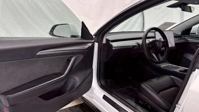 Used 2021 Tesla Model 3 Standard Range Plus RWD image 30