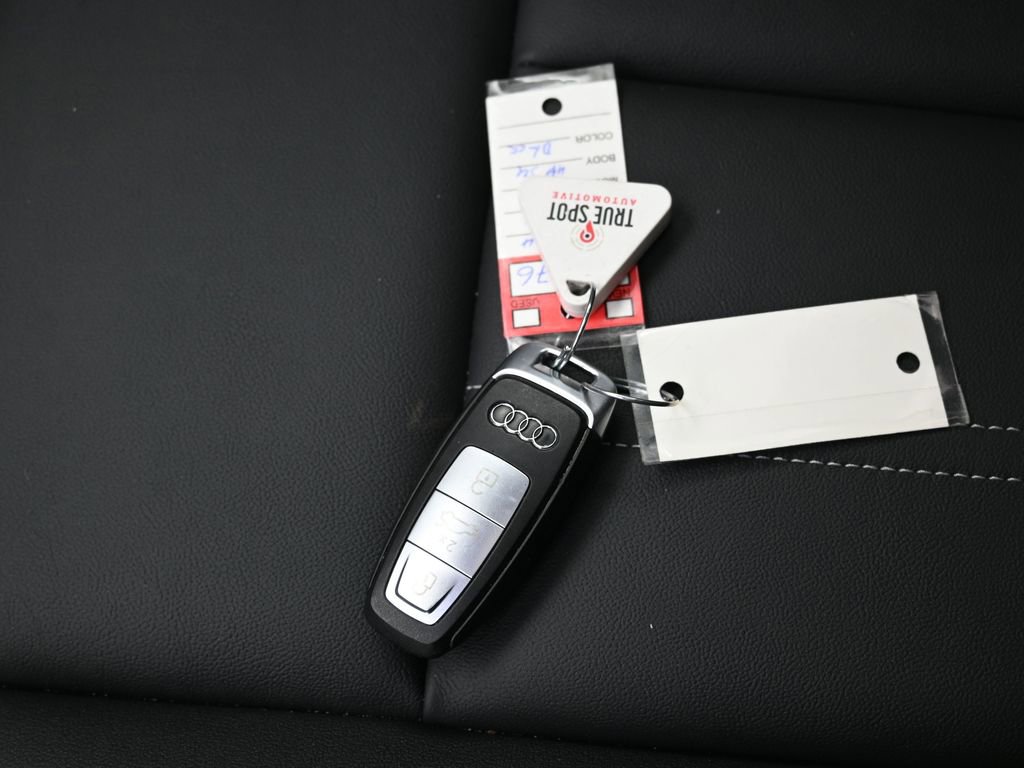 Used 2024 Audi Q4 e-tron Premium Plus w/ Premium Plus image 32