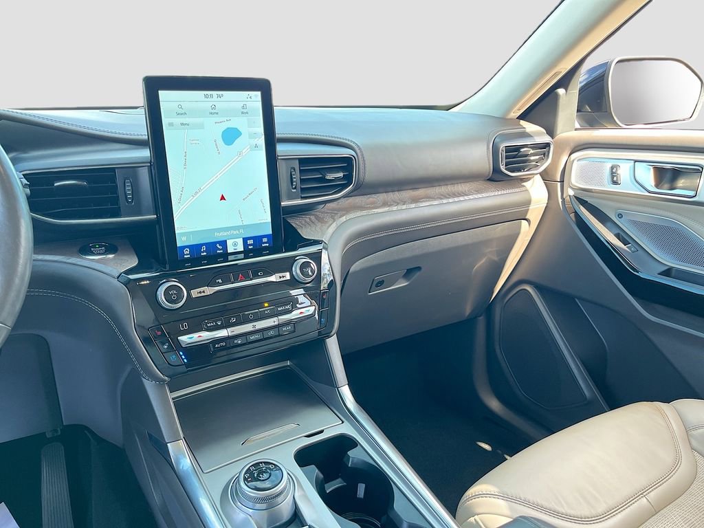 Used 2021 Ford Explorer Platinum w/ Equipment Group 601A image 24