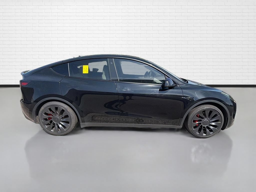 Used 2023 Tesla Model Y Performance AWD/4WD image 9