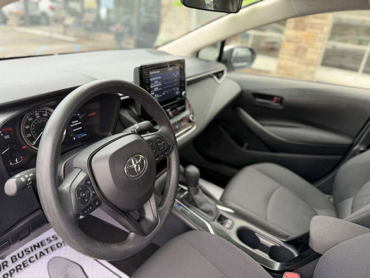 Used 2022 Toyota Corolla LE w/ LE Convenience Package FWD image 13
