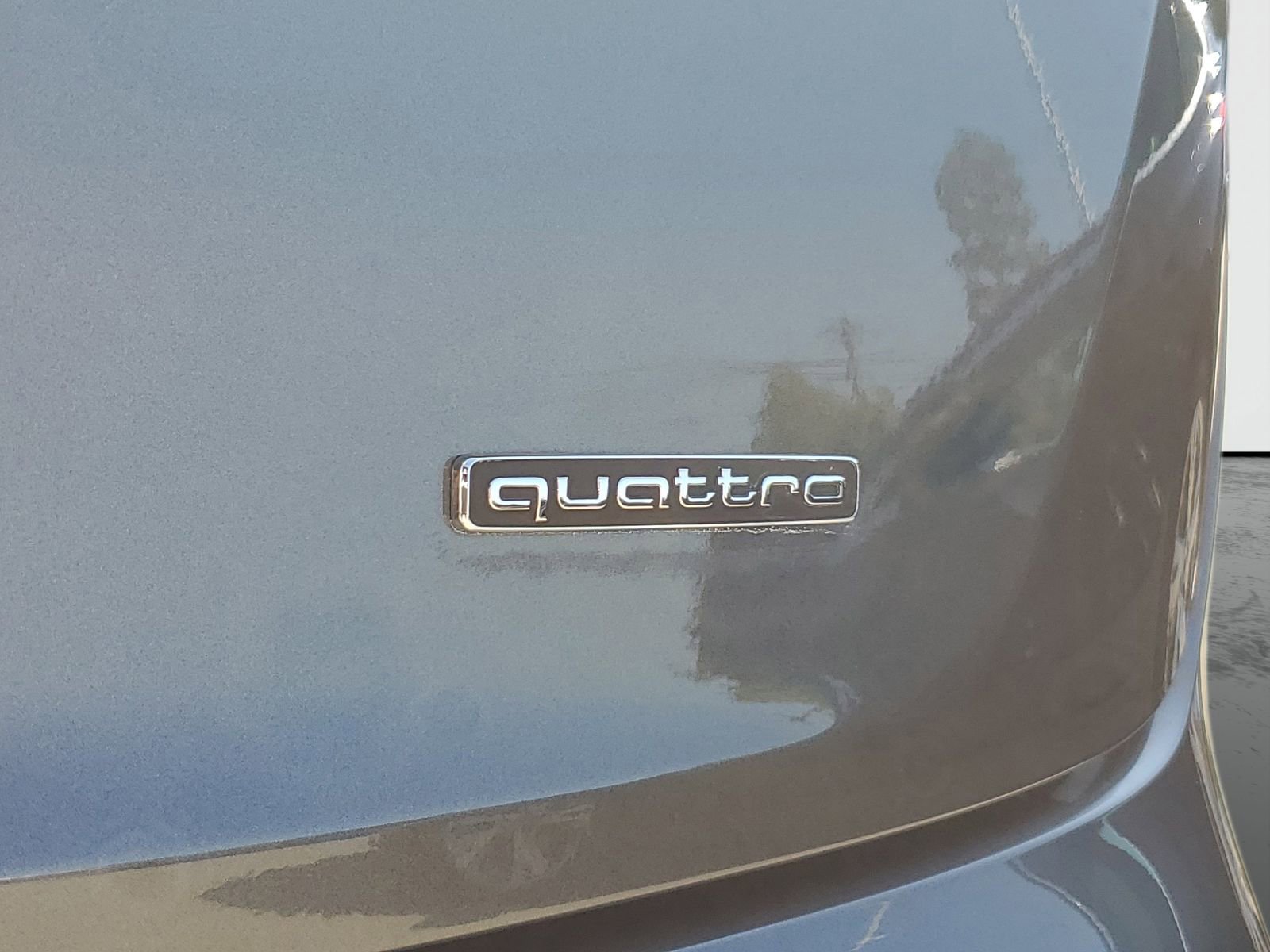 Used 2023 Audi Q5 e Premium w/ Convenience Package AWD/4WD image 8