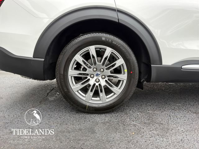 New 2026 Ford Explorer Platinum RWD image 32