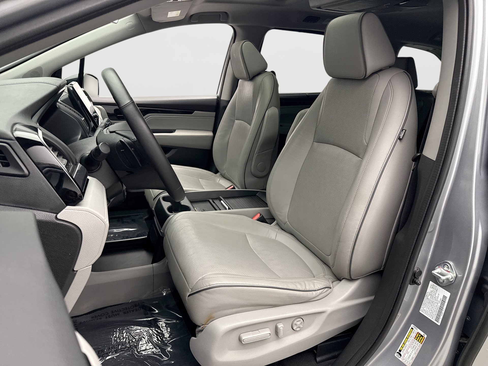 Used 2023 Honda Odyssey Elite image 11