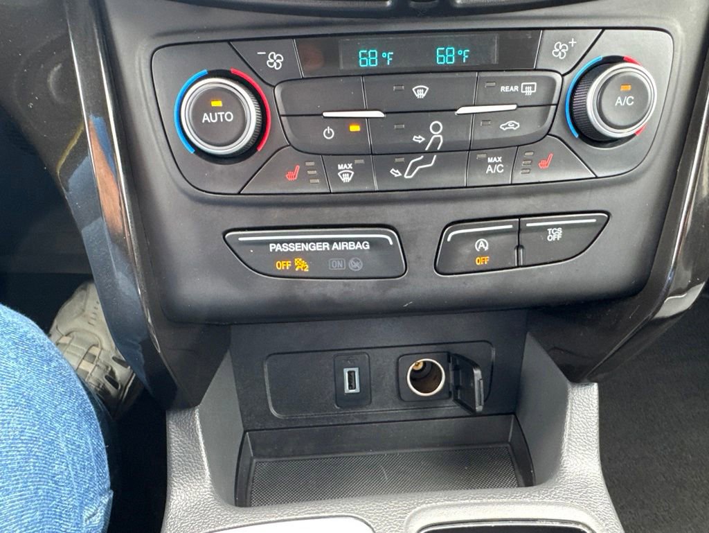 Used 2018 Ford Escape SE w/ SE Sport Appearance Package AWD/4WD image 29