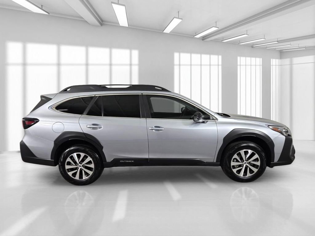 Certified 2025 Subaru Outback Premium AWD/4WD image 9