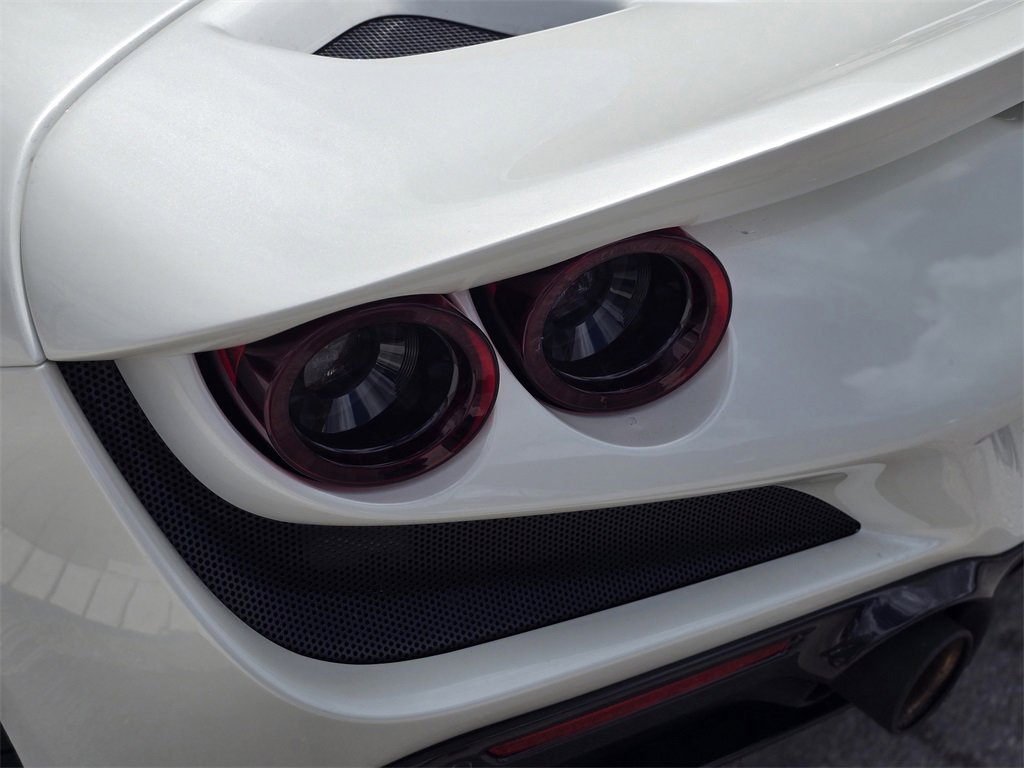 Used 2022 Ferrari F8 Tributo image 9