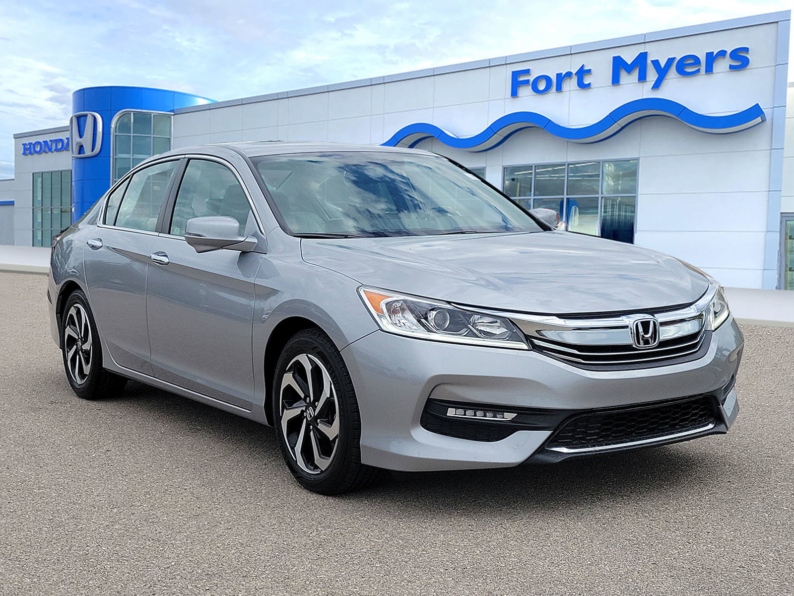Used 2017 Honda Accord EX-L image 1