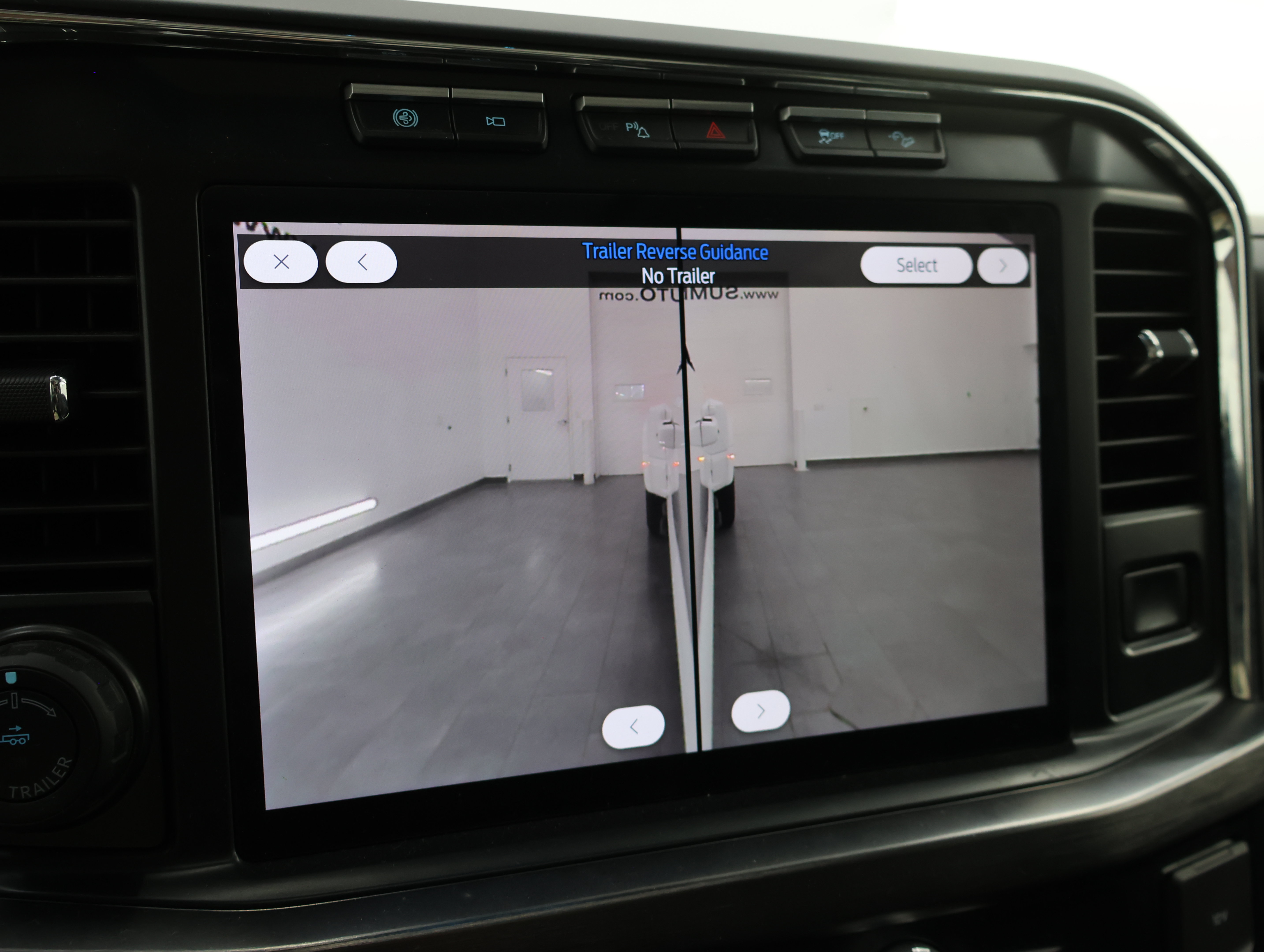 Used 2024 Ford F350 Lariat w/ Lariat Ultimate Package AWD/4WD image 22