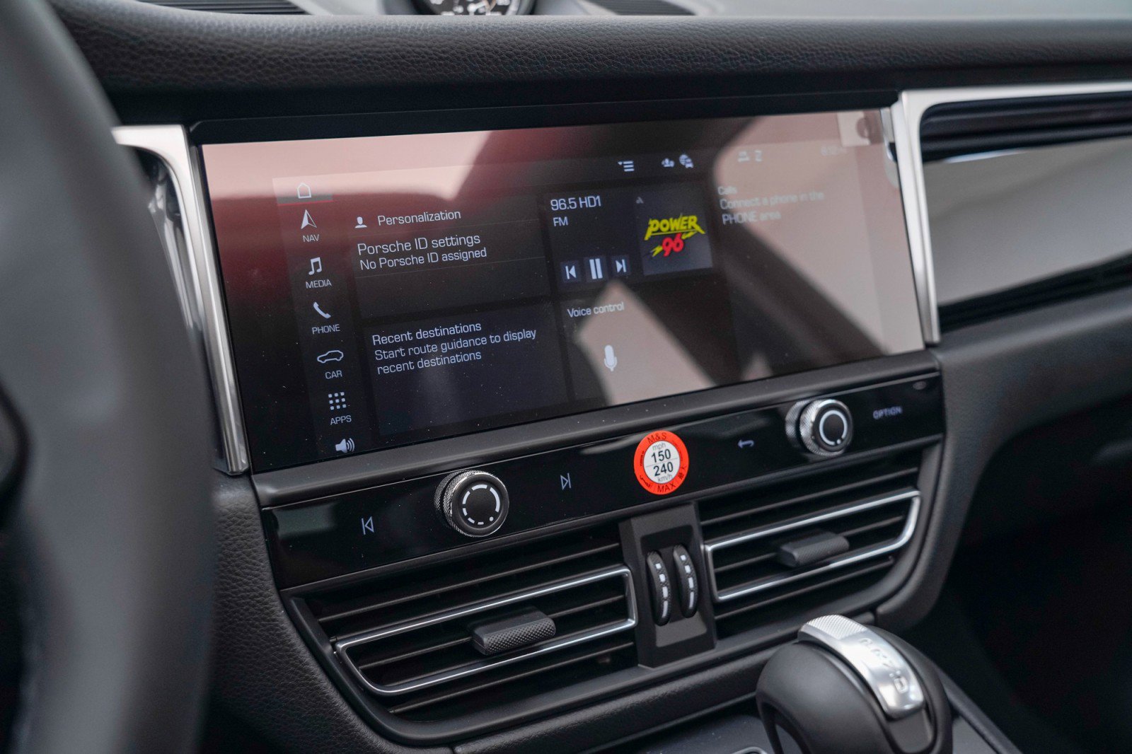 New 2026 Porsche Macan image 25