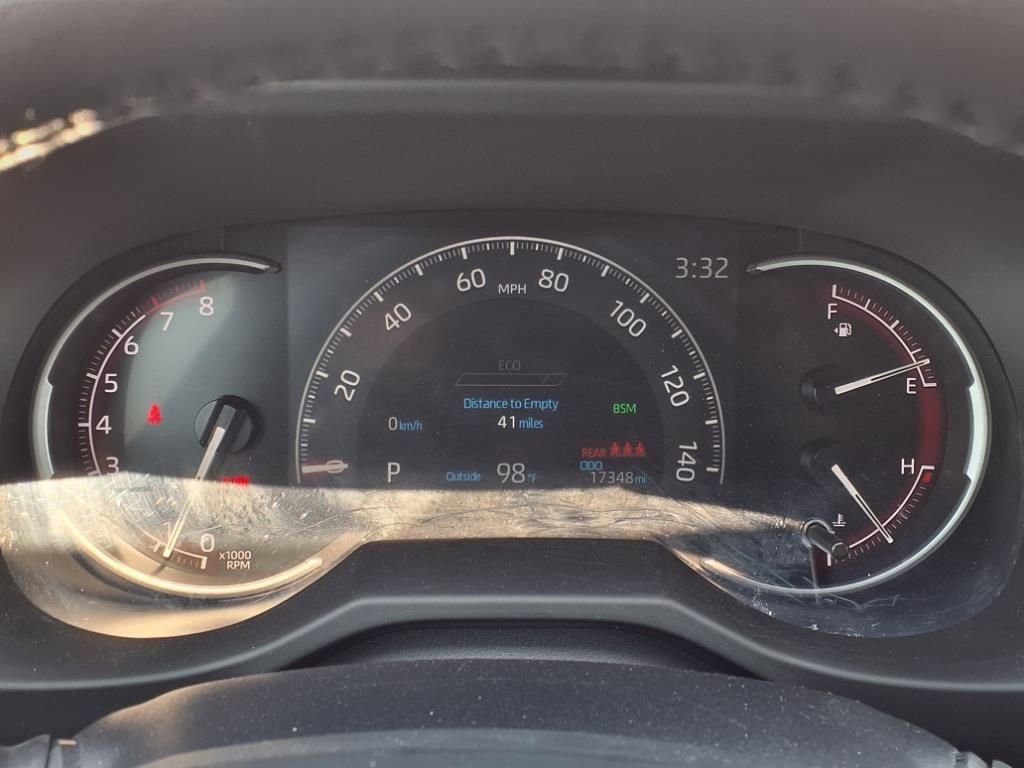 Used 2024 Toyota RAV4 XLE image 29