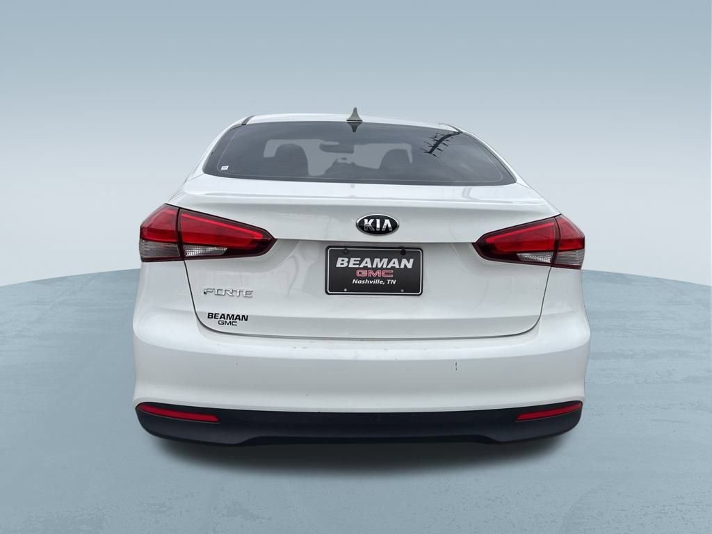 Used 2017 Kia Forte LX image 7