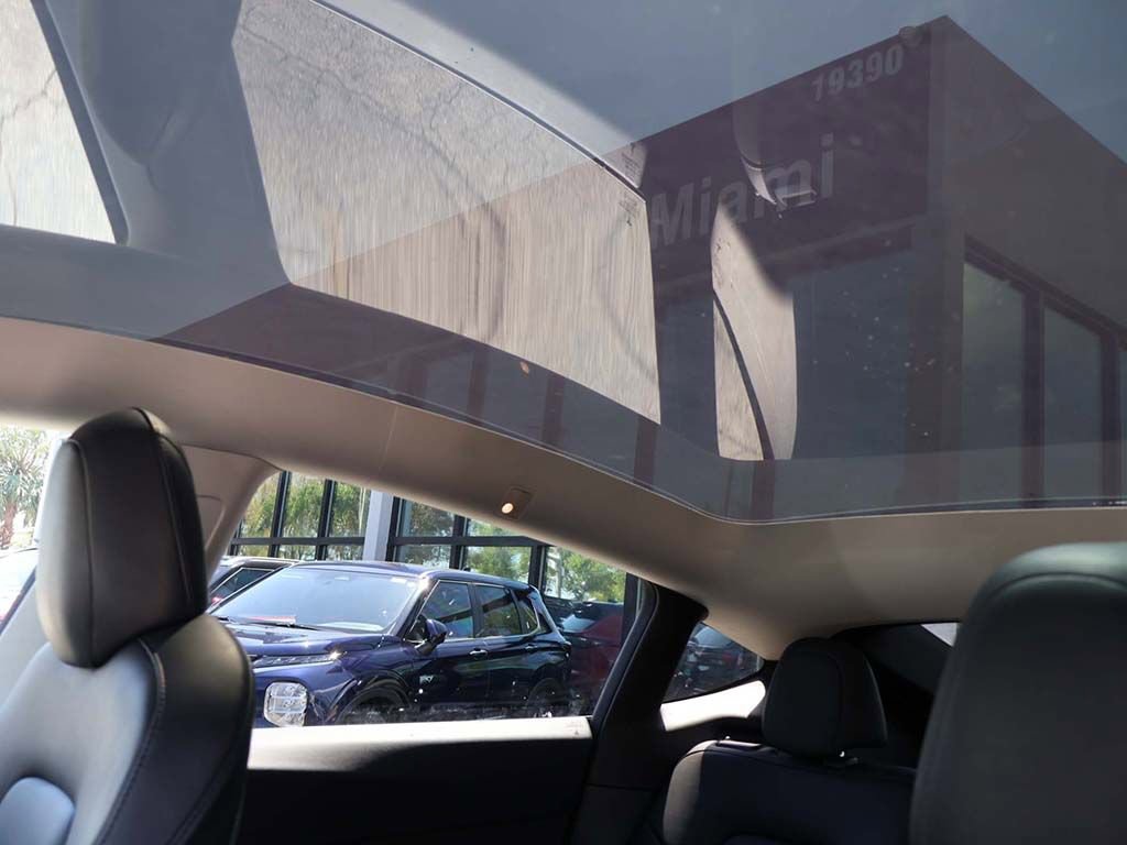 Used 2022 Tesla Model Y Long Range image 20