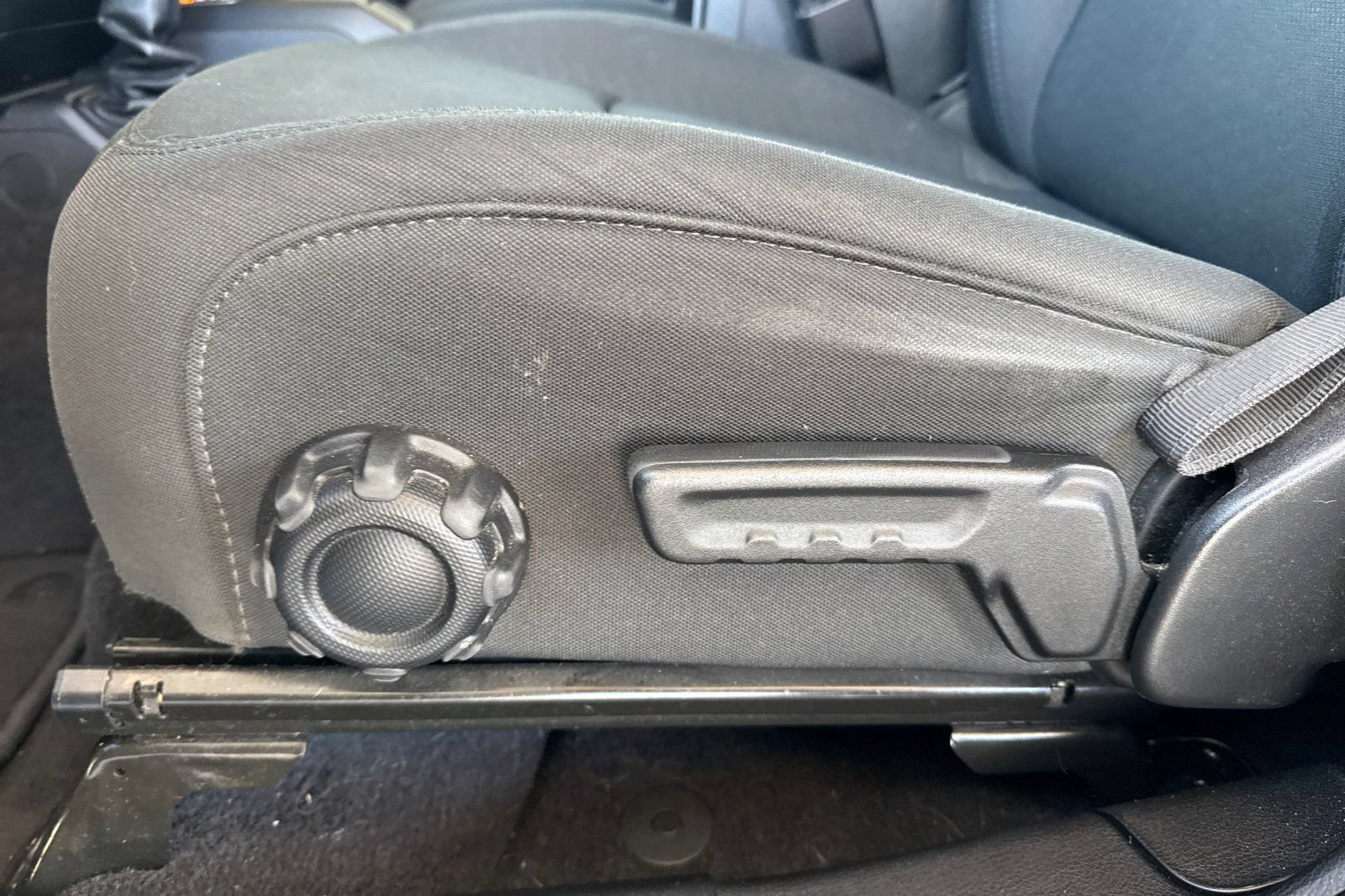Used 2020 Jeep Wrangler Unlimited Sport AWD/4WD image 19