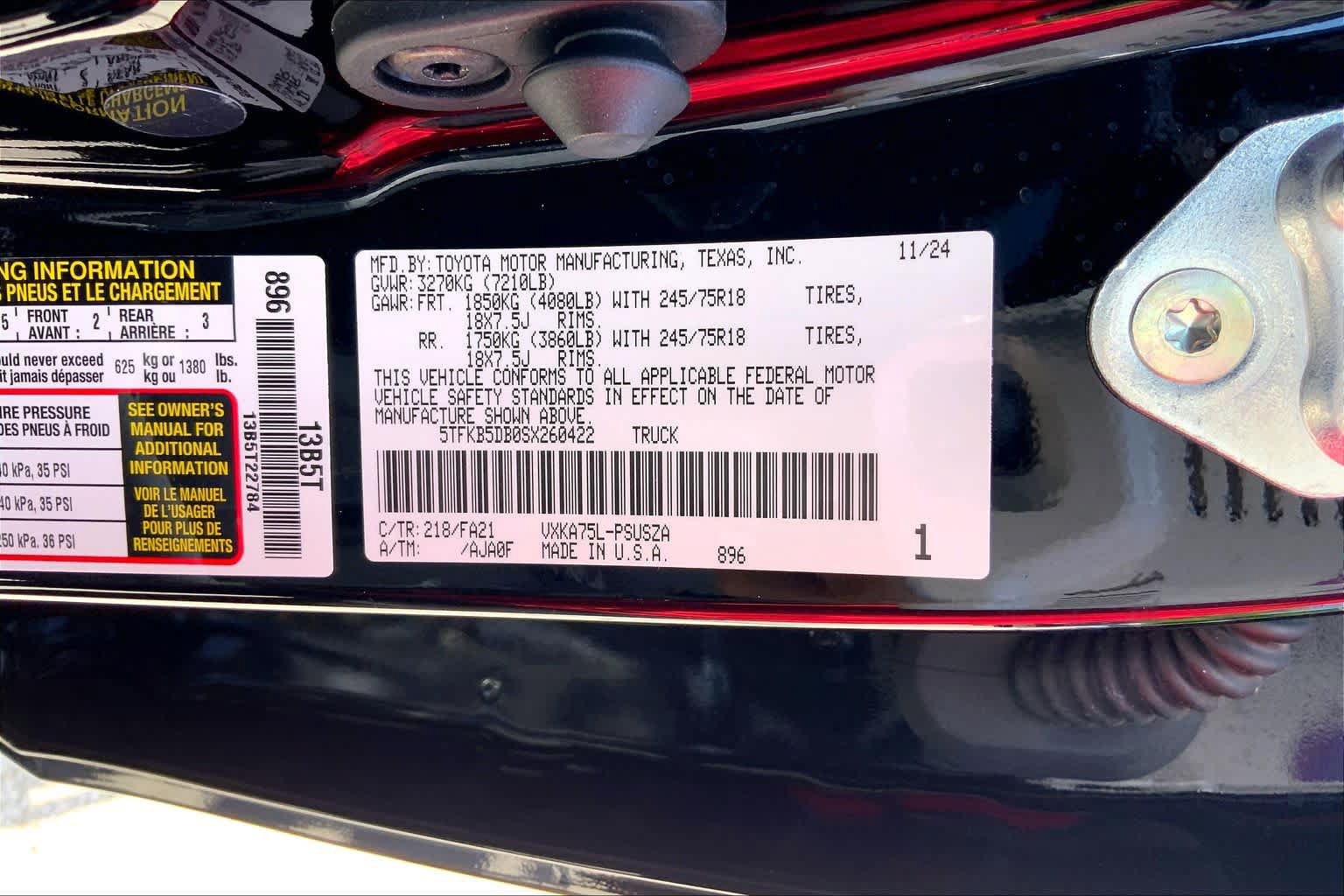 Used 2025 Toyota Tundra SR w/ SR Tow Package AWD/4WD image 33