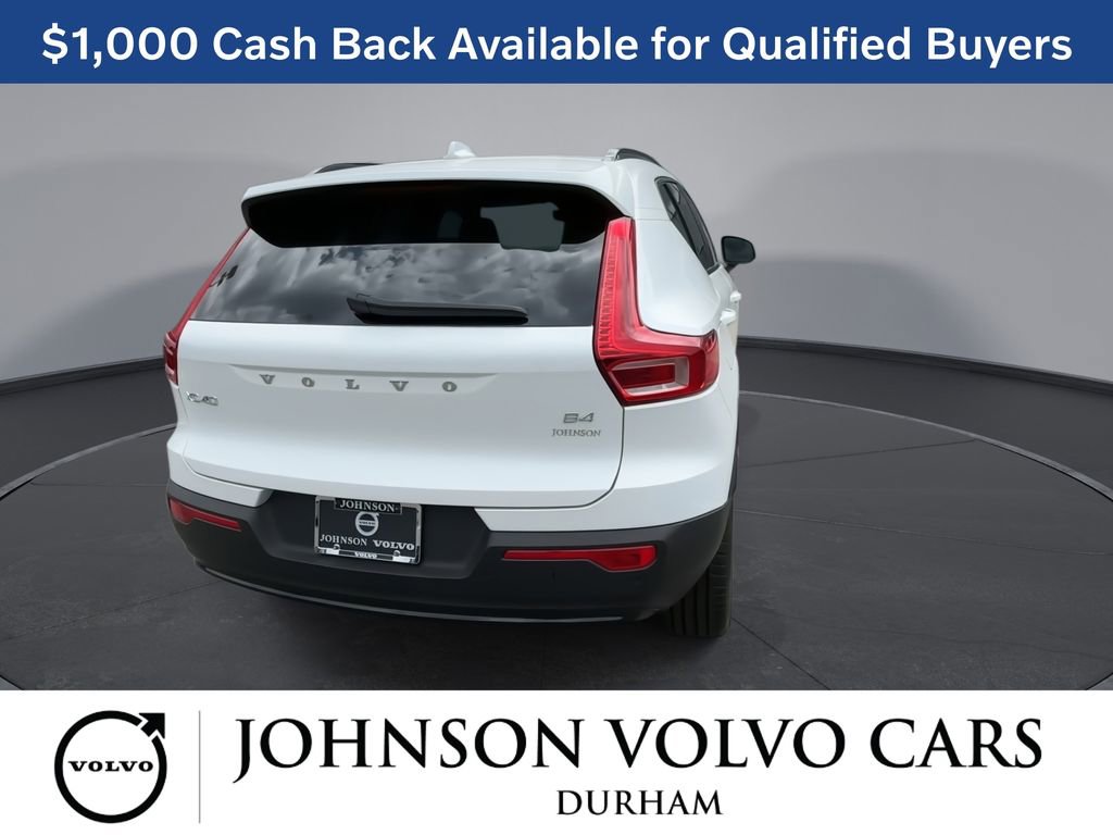 New 2026 Volvo XC40 B4 Core w/ Climate Package FWD image 7