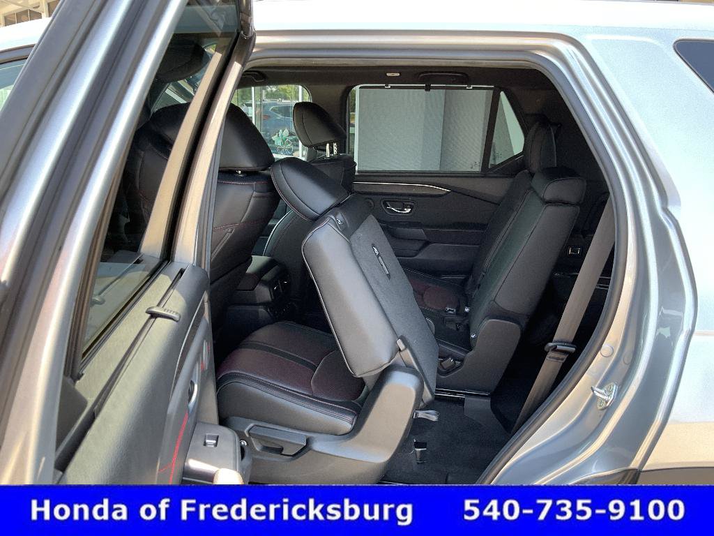 Certified 2026 Honda Pilot Black Edition image 29
