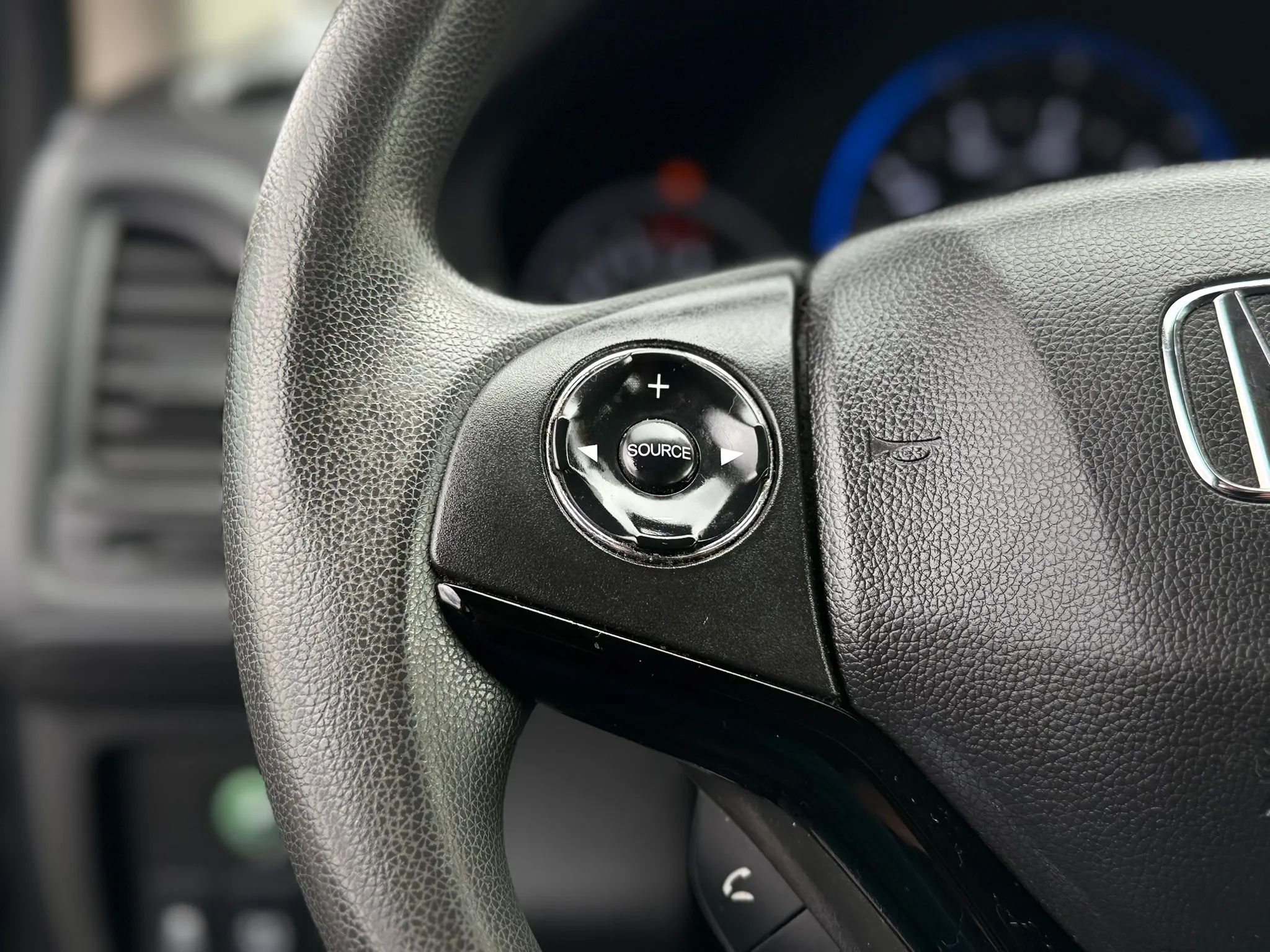 Used 2016 Honda HR-V LX image 20