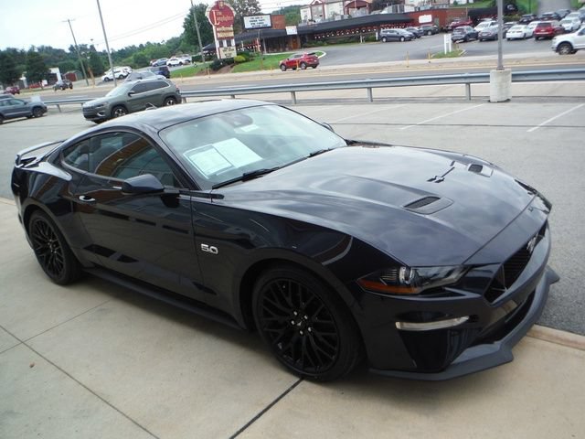 Used 2021 Ford Mustang GT Premium w/ GT Performance Package RWD image 13