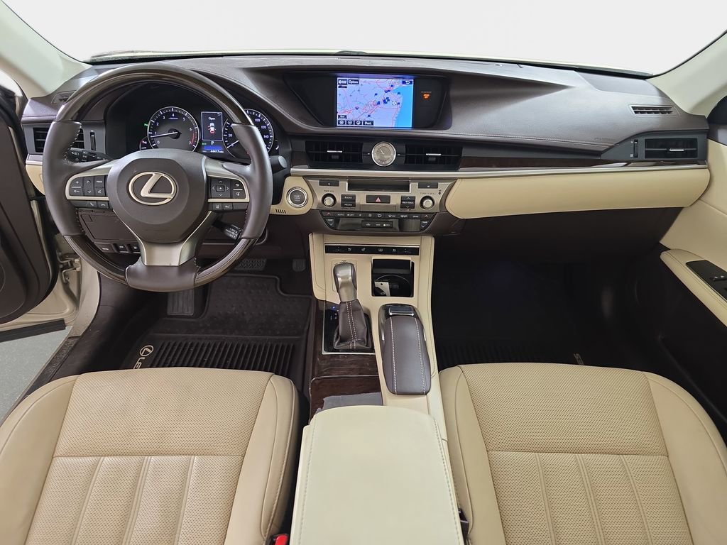 Used 2016 Lexus ES 350 w/ Luxury Package w/Wood Trim image 14