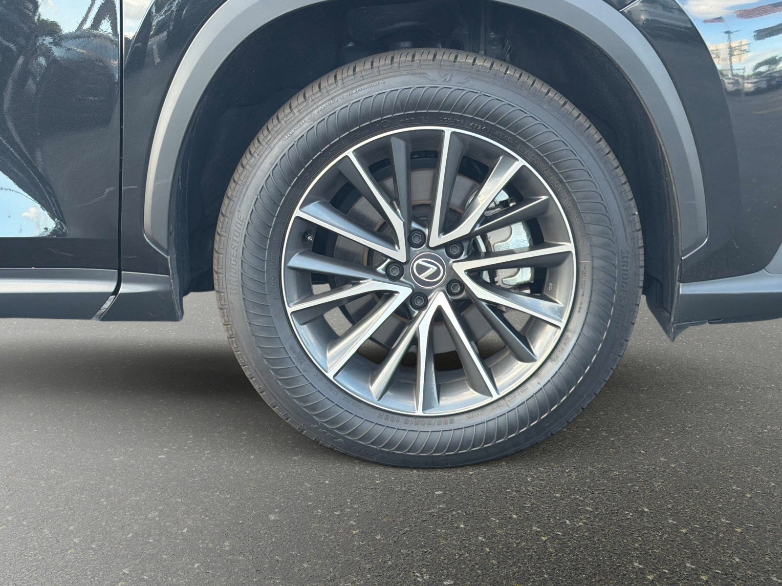 Used 2025 Lexus NX 250 FWD w/ Towing Package (2000 Lbs) image 18