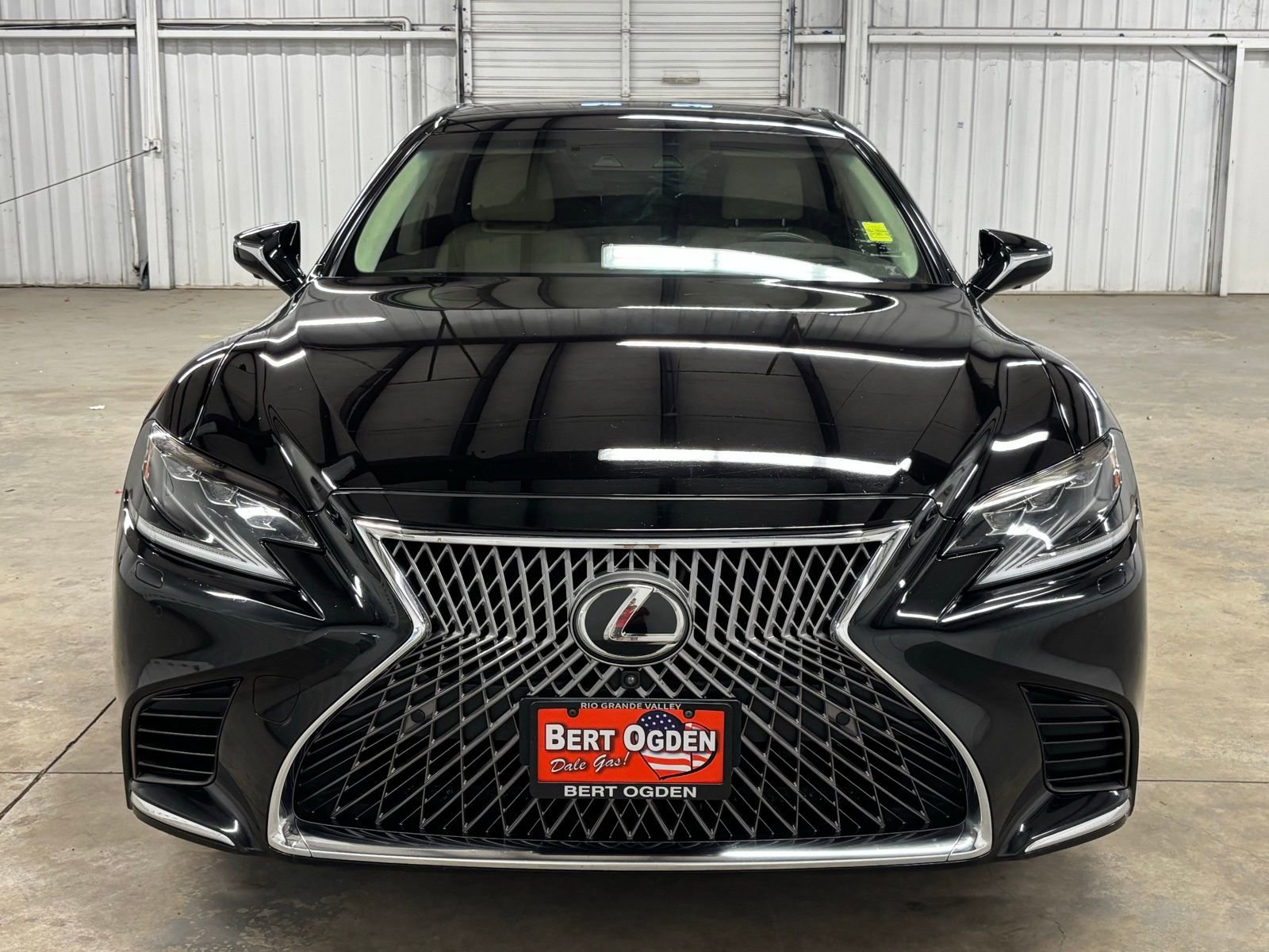 Used 2018 Lexus LS 500 w/ Luxury Package RWD image 2