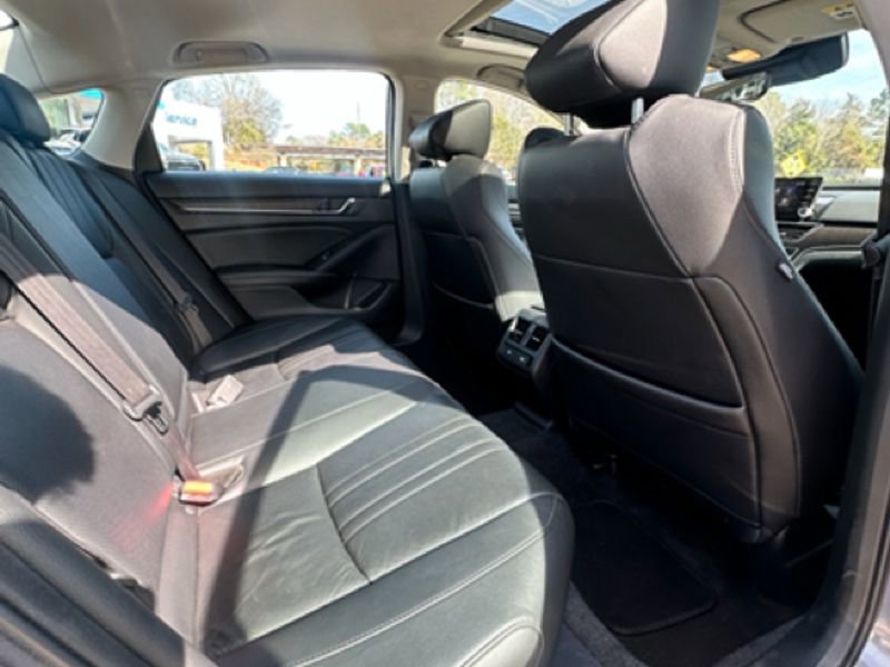 Used 2022 Honda Accord Touring image 18