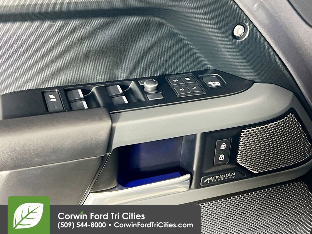 Used 2020 Land Rover Defender 110 X image 12