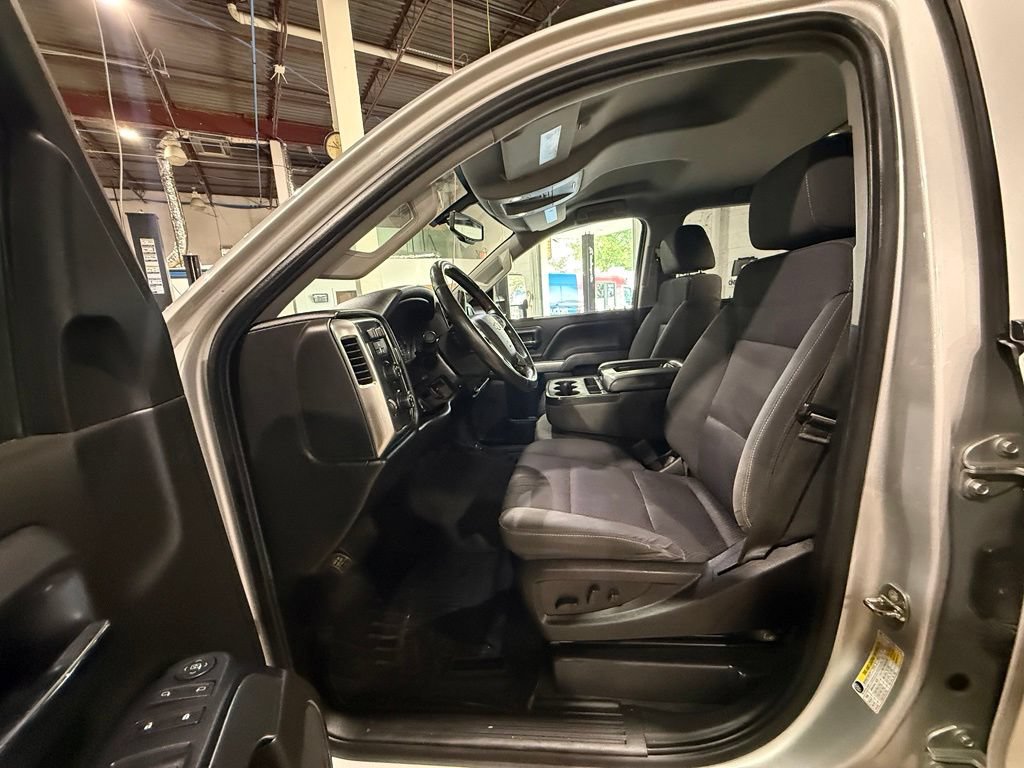 Used 2019 Chevrolet Silverado 2500 LT w/ LT Convenience Package AWD/4WD image 28