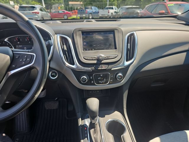 Used 2023 Chevrolet Equinox LS w/ LS Convenience Package AWD/4WD image 18